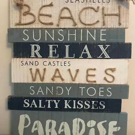 Beachcomber Holiday home Ballyconneely